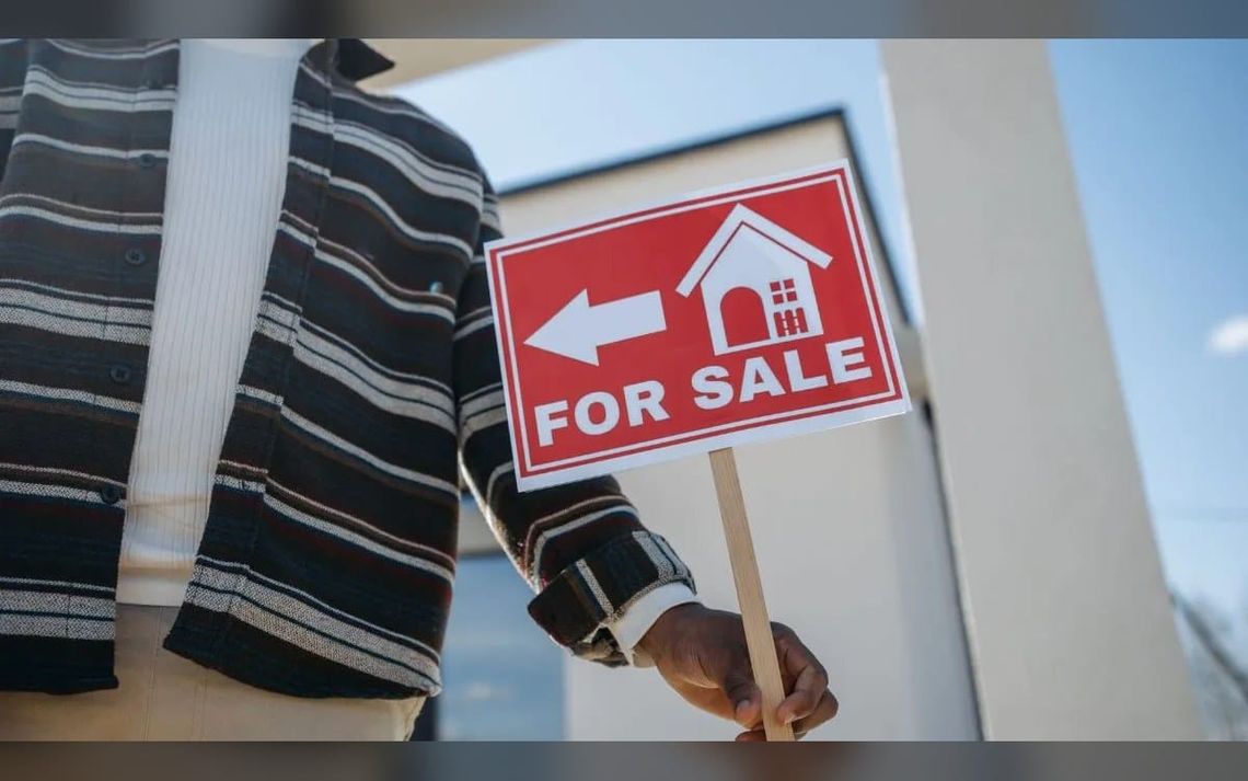 New home demand swoons even as sales prices hit a 5-year low