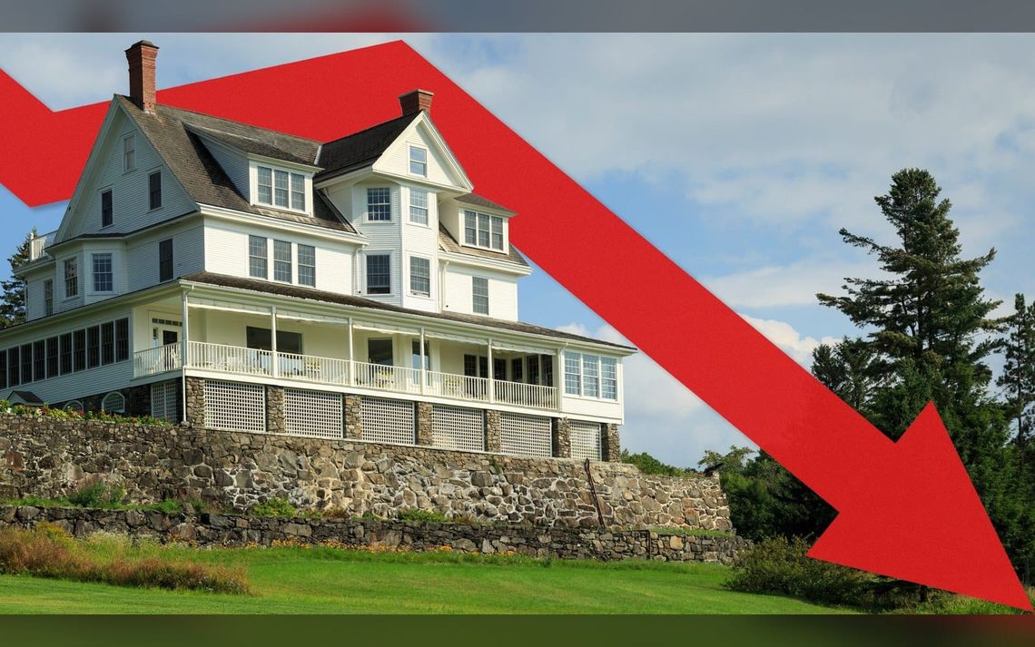 Mortgage Applications Fall as Elevated Rates Discourage Late-Summer Buyers
