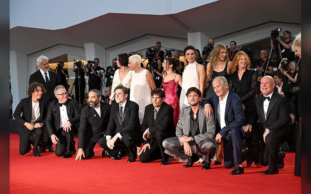 Nanni Moretti’s ‘It Will Happen Tonight’ Earns Nine-Minute Ovation At Venice World Premiere