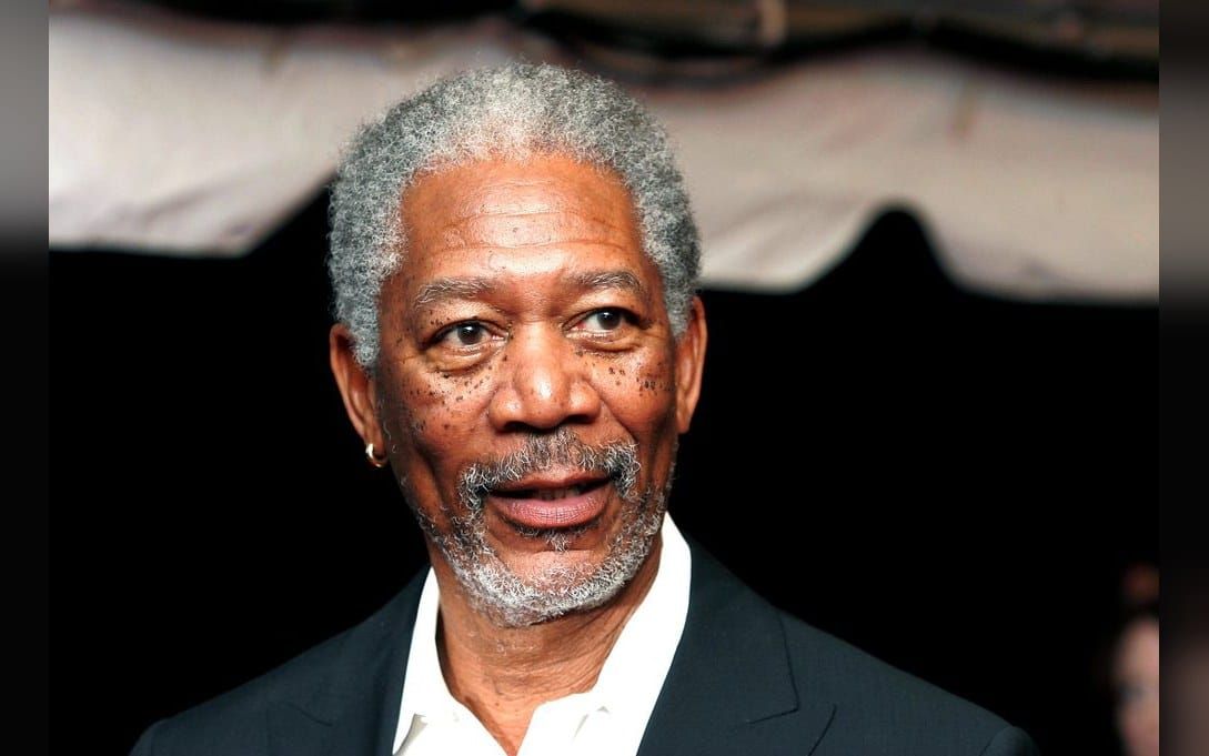Morgan Freeman brings his legendary voice to College GameDay
