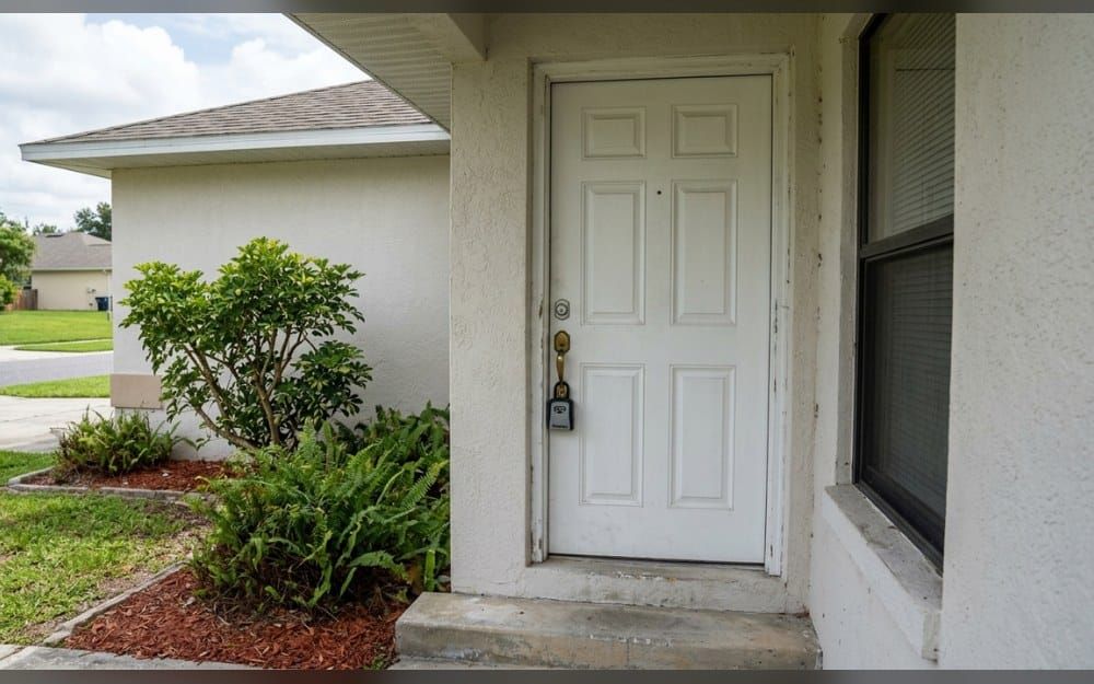 Homeowner sues Rocket Mortgage over disputed vacancy entry at occupied home