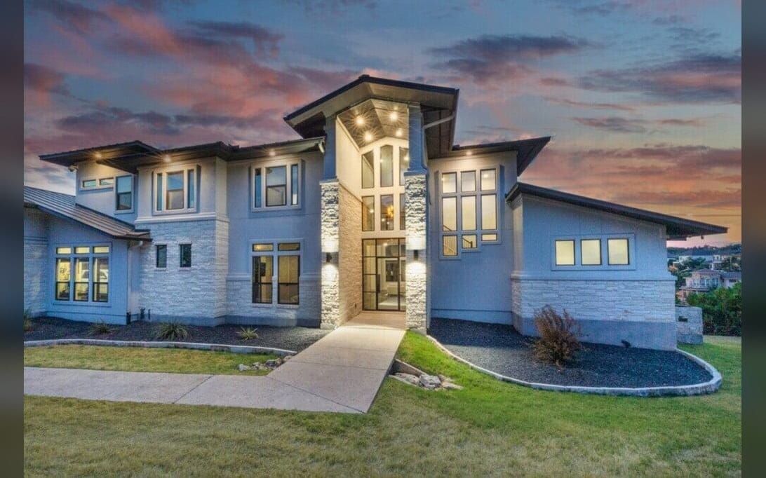 Should I Sell or Rent My House? Here’s How to Decide