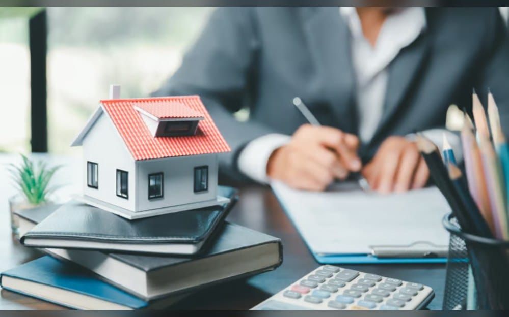 New-home mortgage applications fall to 2026 low in August