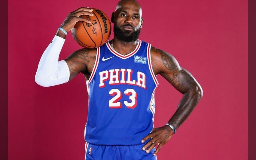 LeBron James Suits up in Philadelphia 76ers Blue