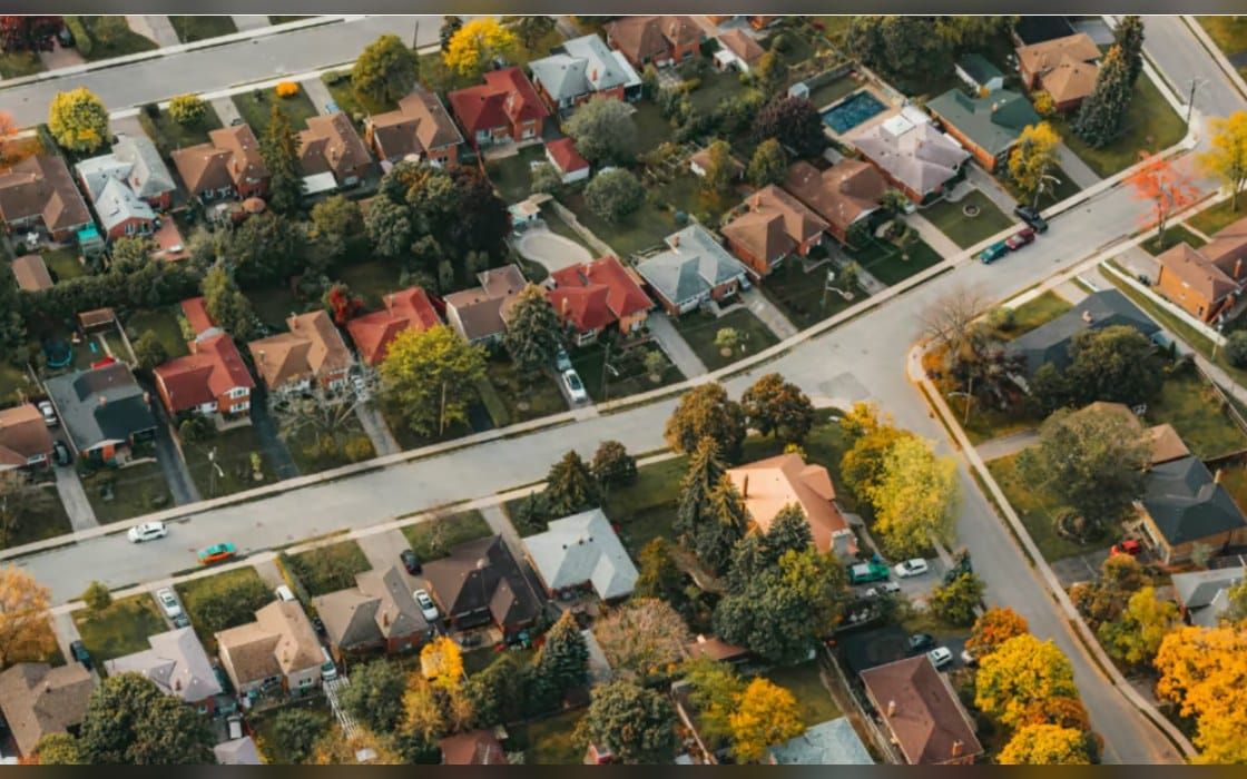 August home sales slip as mortgage rates hit year-long high