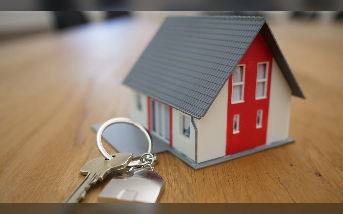 VIDEO: Homebuilding Leader Says Skilled Labor Shortage Adds $2,500 to Cost of New Homes