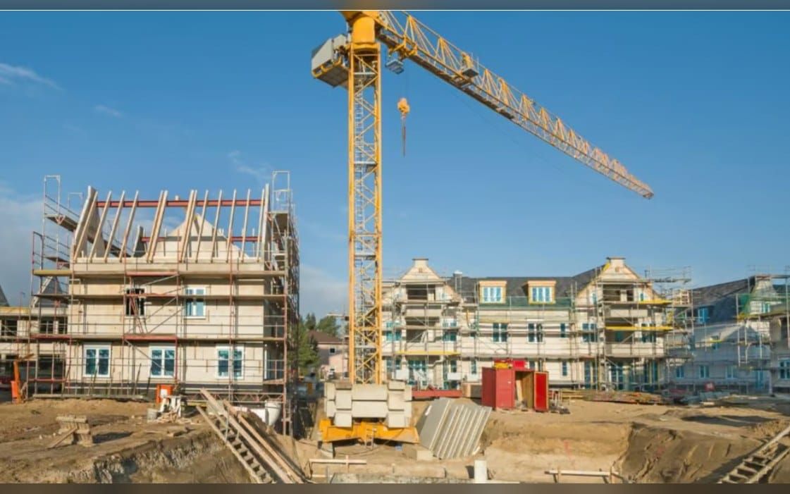 Builder confidence hits 14-year low as mortgage rates top 7%