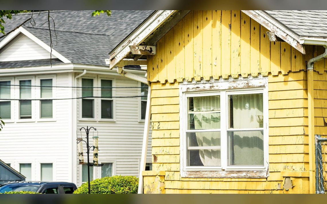 Saving America’s Aging Homes: Inside the Bipartisan Push for HUD Repair Grants