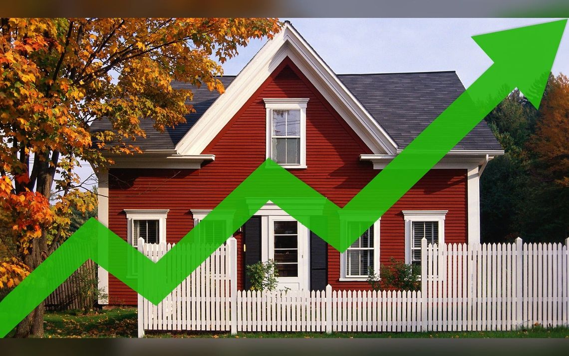 Mortgage Calculator: Here’s How Much You Need To Buy a $430K Home at a 7.4% Rate
