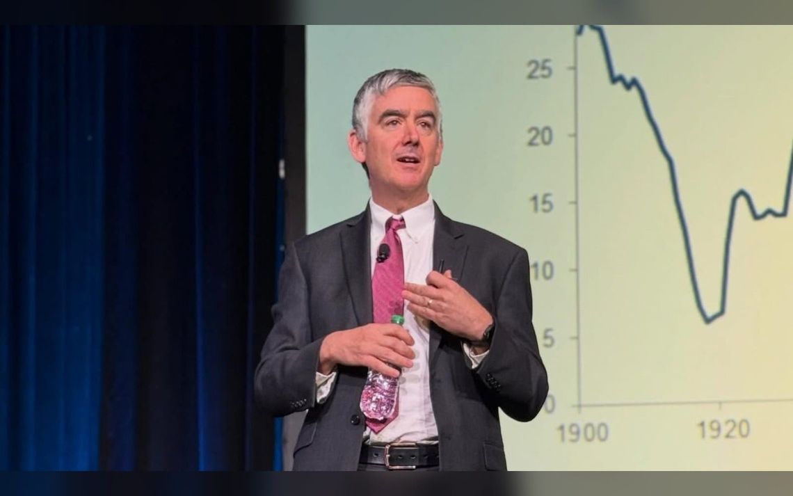 Mortgage Rates Will Remain Above 7% Through 2027, Top Economist Forecasts