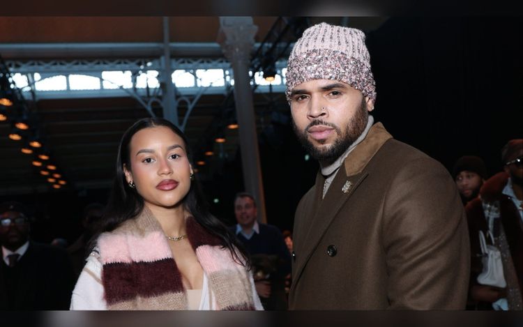 Hi Bae! Jada Wallace & Chris Brown Have Fans Gushing And Cuttin’ Up After Sharing Selfie (PHOTO)