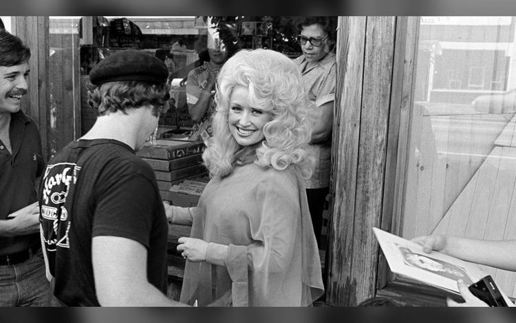 ‘A Diamond in a Rhinestone World’: Dolly Parton’s Life in Pictures