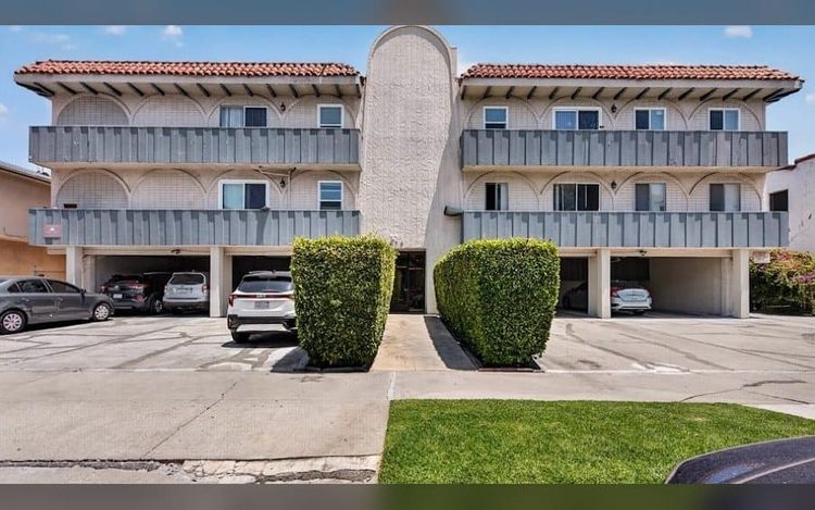 Local Owner-Operator Snags Pico-Robertson Apartment Property