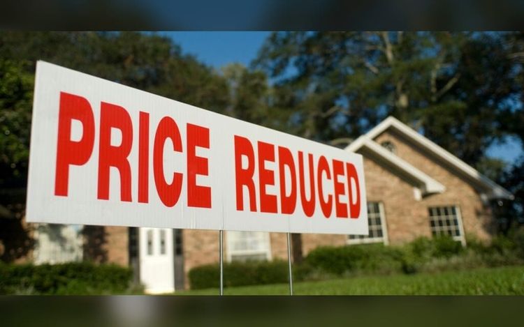 Where Sellers Are Cracking: The Housing Markets Giving Buyers More Leverage