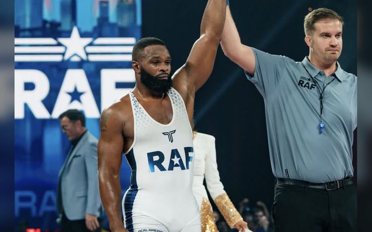 Former UFC champion Tyron Woodley ends eight-year win drought with wild RAF 12 comeback