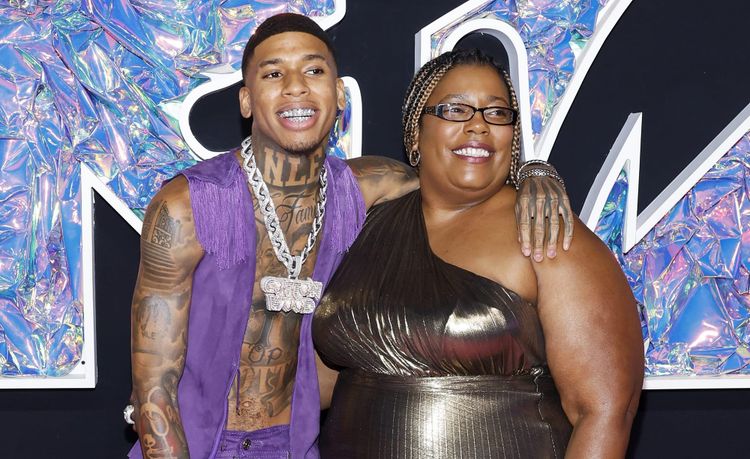 NLE Choppa Breaks Down As He Shares Heartfelt Message To His Mom While Previewing New Song ‘Dear Mama’ (VIDEOS)