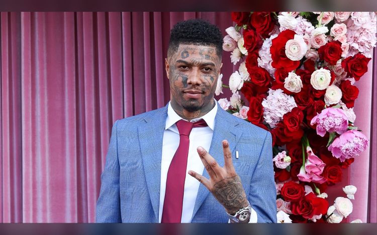 Blueface’s Girlfriend Nevaeh Akira Goes Into Labor As He Livestreams While Dropping Off Chrisean Rock At The Airport (VIDEO)