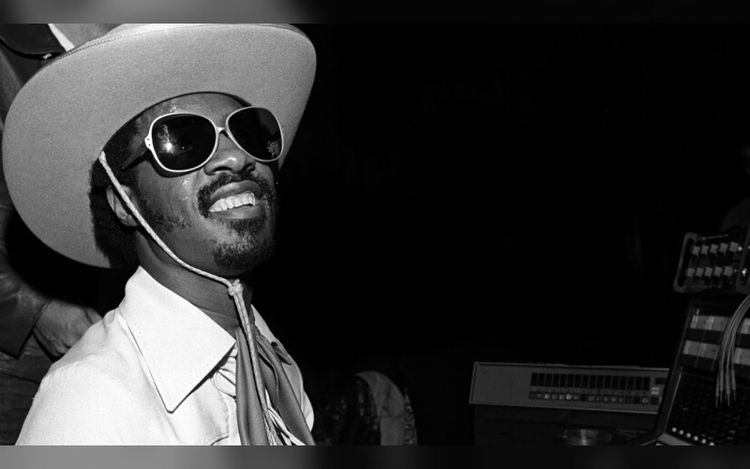 Stevie Wonder Surprise-Releases Four Previously Unheard ‘Songs in the Key of Life’