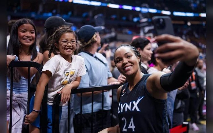 What’s it cost to attend every WNBA playoff arena? Being a fan isn’t so cheap anymore