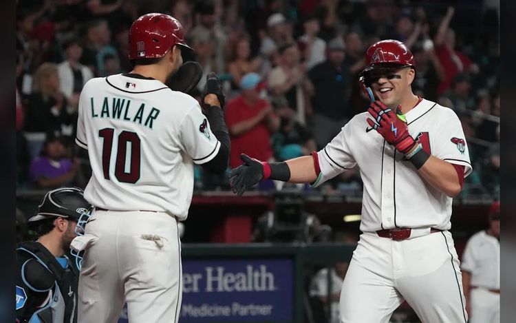 Corbin Carroll hits game-winning, 2-run homer in the 9th to lift D-backs over the Marlins 8-7