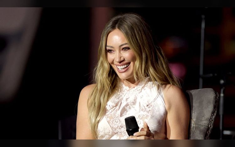 Hilary Duff Truly Loves Those Fan-Made Costumes at Her Concerts, Looks Back at Year One of ‘Lucky Me Tour’ at Grammy Museum