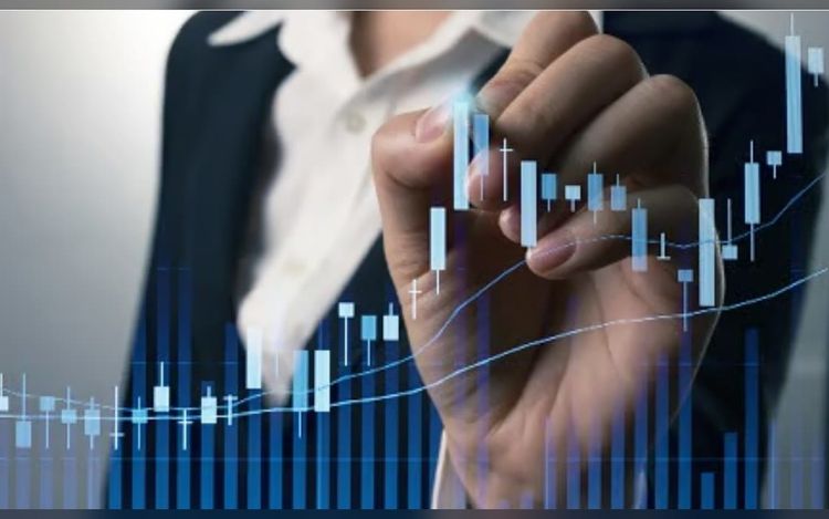Hiring stalls in August, leaving mortgage market in limbo