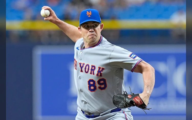 Mets pitcher Robert Stock done for season due to numbness in his fingers