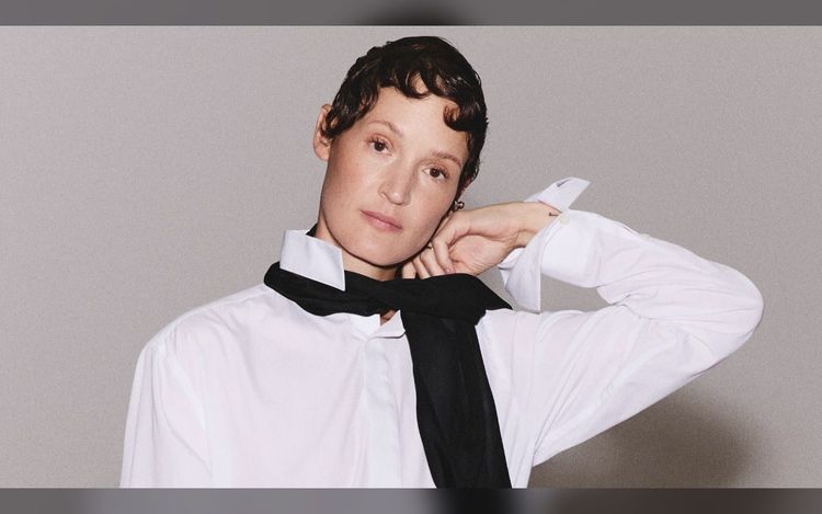 The Eccentric Vicky Krieps on Ryan Murphy, ‘Ocean’s Eleven,’ and Netflix’s Pure Punk Lizzie Borden Season of ‘Monster’