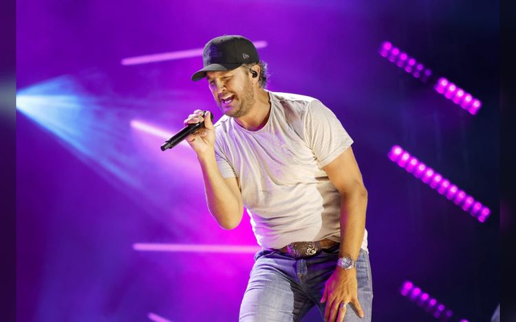 Luke Bryan to Perform Exclusive Concert in Roku City