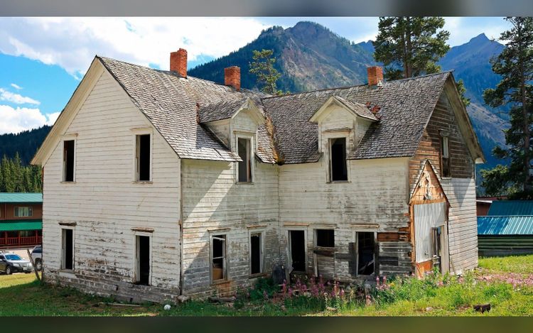 Abandoned Property for Sale: How To Buy an Abandoned Home