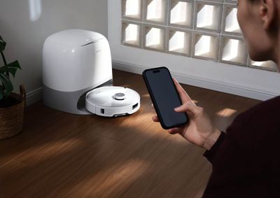 New robot vacs use self-driving tech to navigate homes