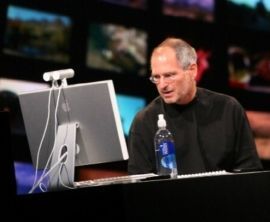 Apple. iCloud를 통한 음악 서비스를 위하여 Universal Music group과 계약 체결.