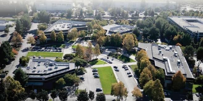Apple, 서니베일에 315,000 평방 피트의 사무실을 임대.