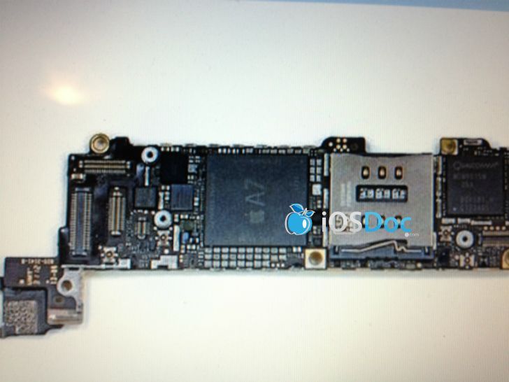 iPhone 5S의 로직 보드 사진 유출? A7 Quad core와 2GRAM 탑재?