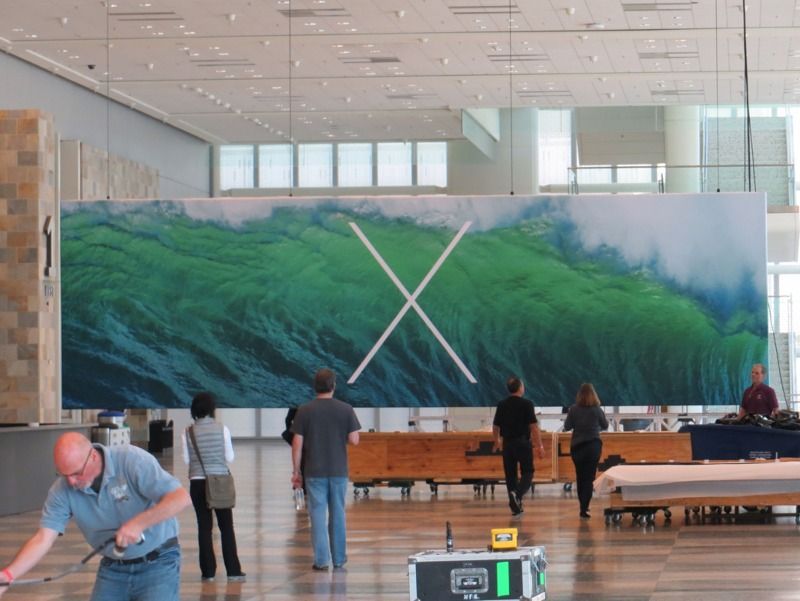 WWDC 행사장에 걸린 배너