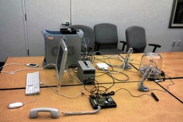 초기 iPhone의 개발 멤버는 Apple의 수석 소프트웨어 엔지니어 담당 Greg Christie 퇴직