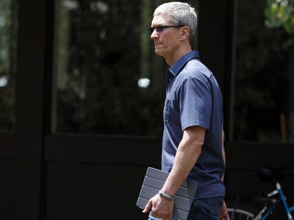 Apple, 바이오 테크놀러지 업계의 간부들을 대거 스카웃.