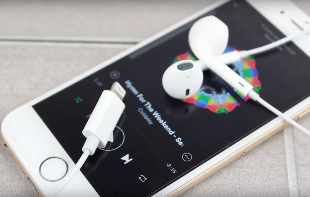 [루머] iPhone 7 라이트닝 이어폰 실제 작동 영상