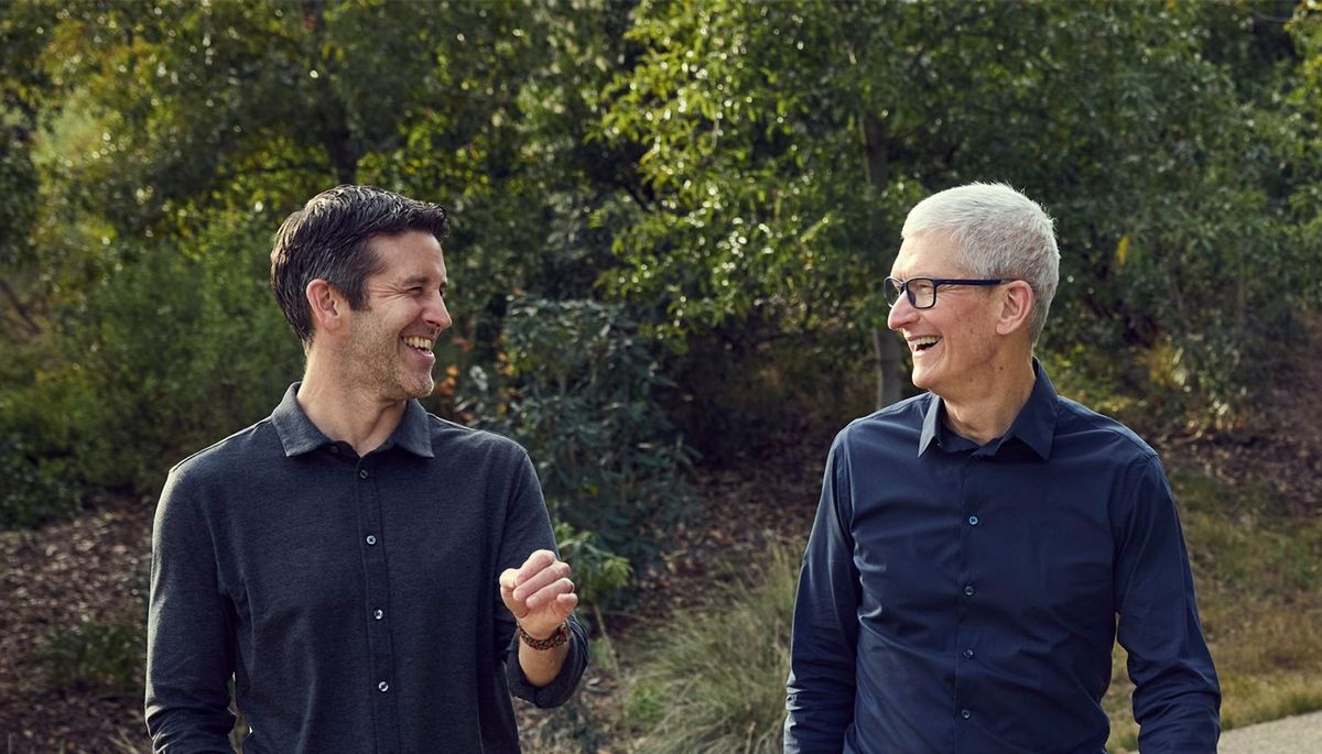 팀 쿡 Apple 이사회 의장 취임, 존 터너스 Apple CEO 취임