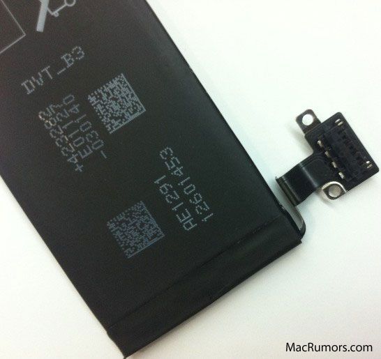 설계 확인 시험 단계의 iPhone 5 배터리 사진
