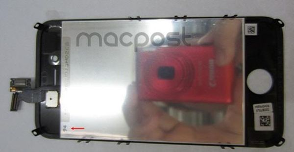 코드명 N94의 iPhone 전면 패널 사진.