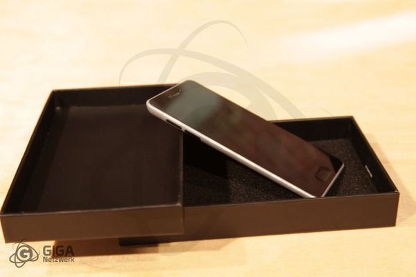 iPhone 5의 실물 모형 제작