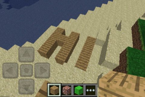 Minecraft의 iOS 버전, Minecraft – Pocket Edition이 출시.