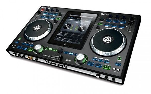 Numark, iPad를 호환하여 AirPlay에 대응하는 DJ 믹서 iDJ Pro를 발표.