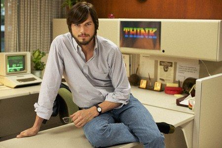 애쉬튼 커처 주연의 Steve Jobs 전기 영화 jOBS가 4월 부터 일반 극장에서 공개 될 예정