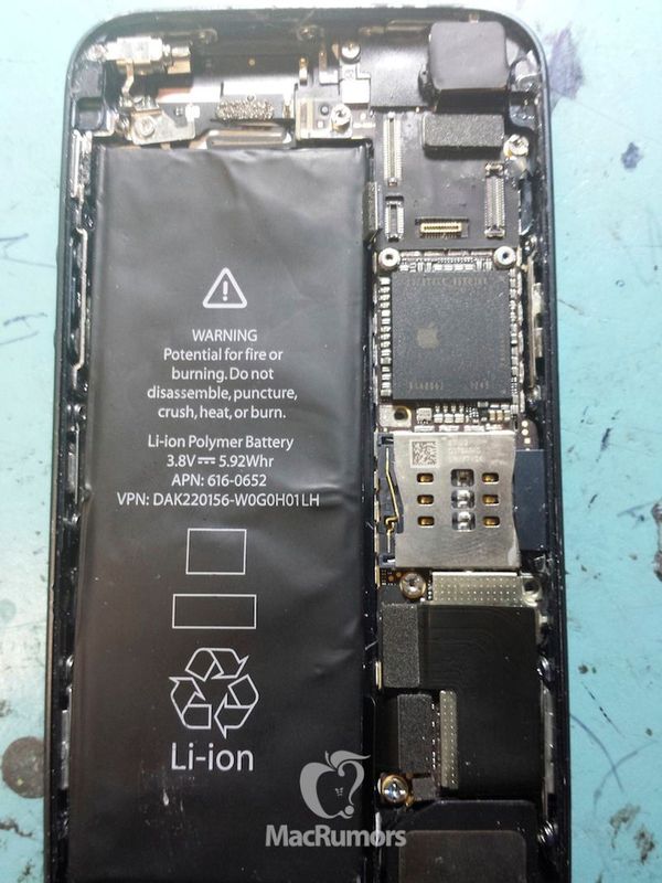 iPhone 5S의 프로토 타입 사진 유출?