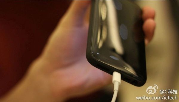 저가형 iPhone으로 보이는 사진 유출