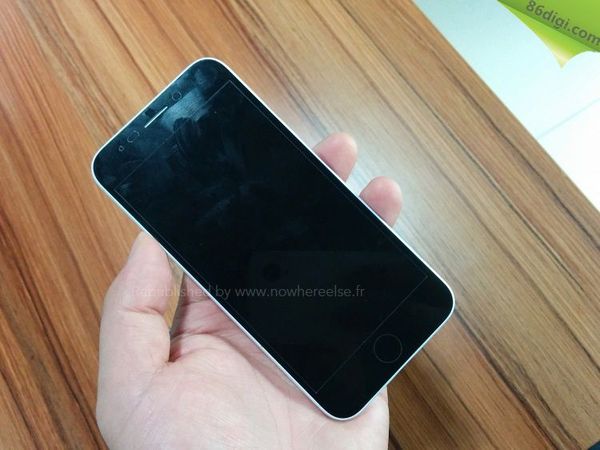 조금더 디테일한 iPhone 6 목업 사진 유출