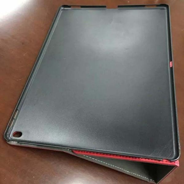 iPad Pro 케이스 유출?