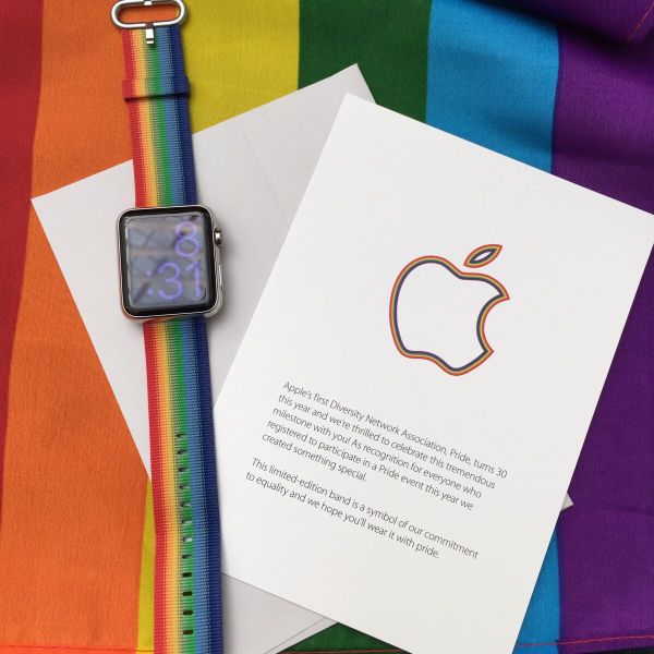 Apple 프라이드 퍼레이드 참가